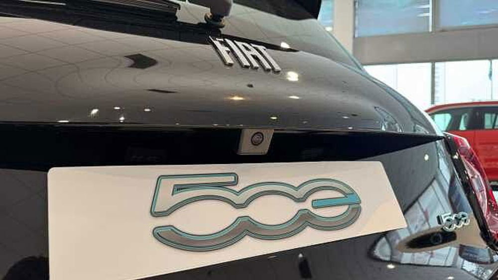 Fiat 500e nuova a Milano (13)