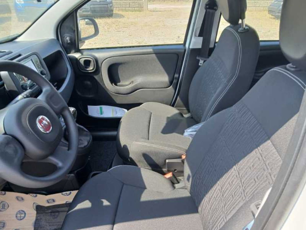 Fiat Panda Cross nuova a Brindisi (11)