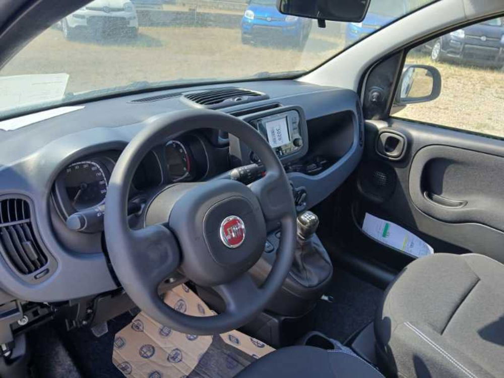 Fiat Panda Cross nuova a Brindisi (12)