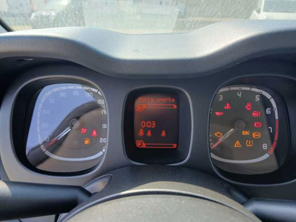 Fiat Panda Cross nuova a Brindisi (16)