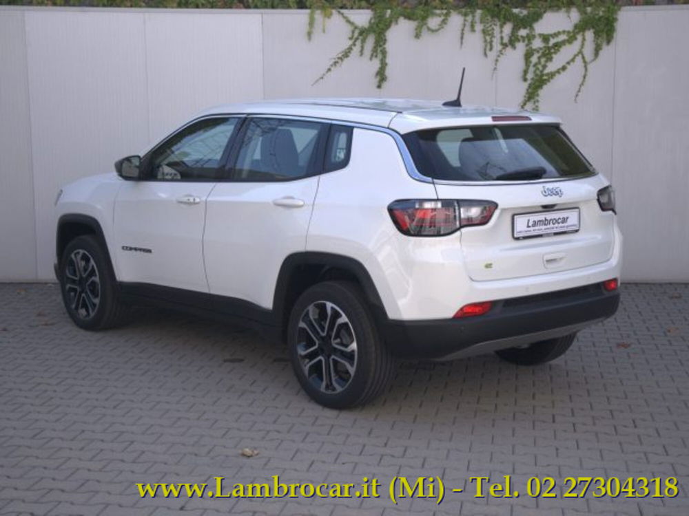 Jeep Compass nuova a Milano (15)