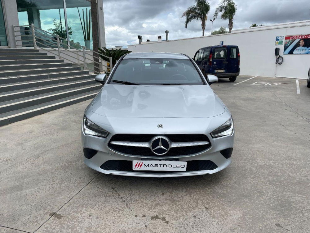 Mercedes-Benz CLA Shooting Brake usata a Lecce (6)