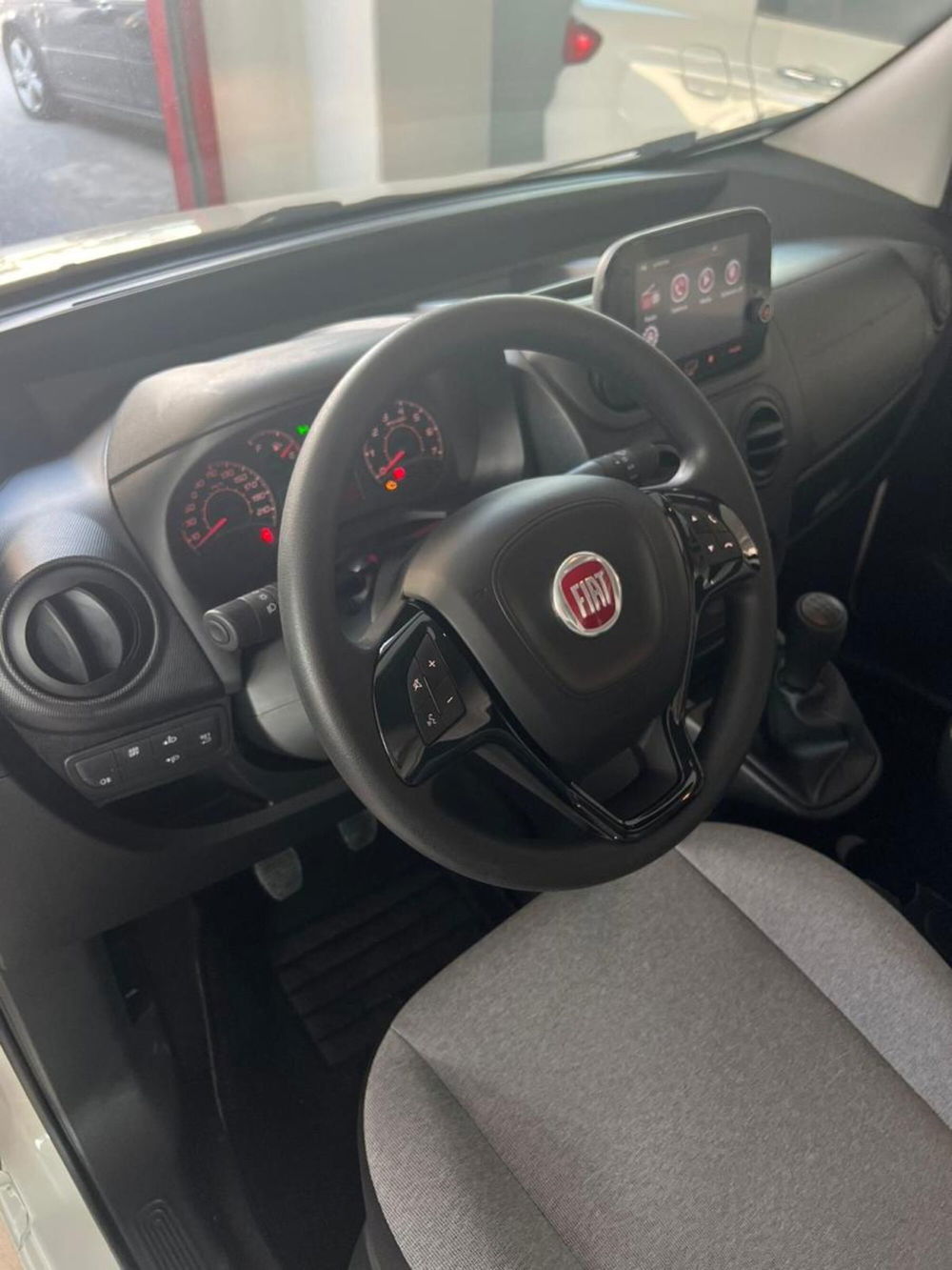 Fiat Fiorino nuova a Napoli (10)