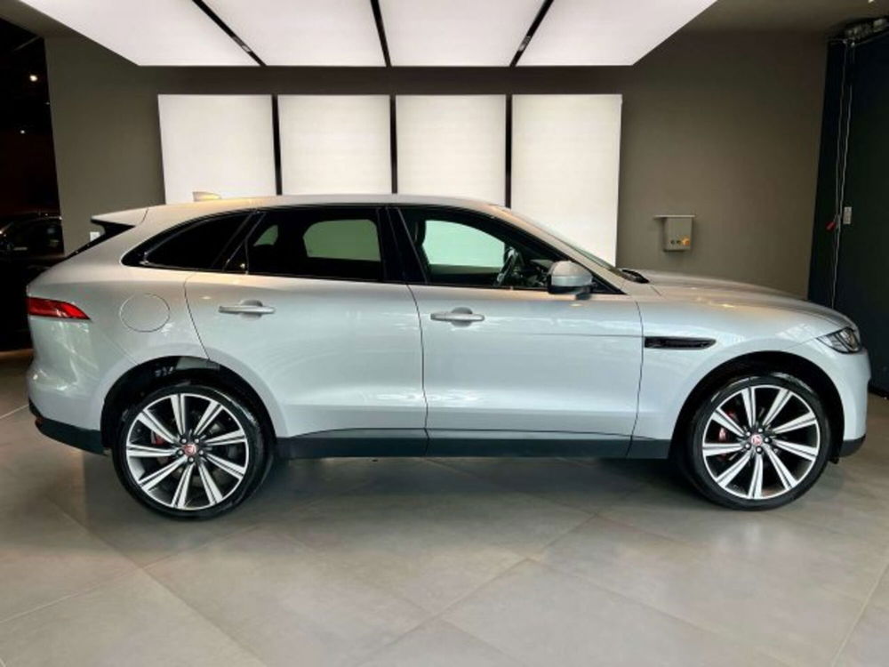 Jaguar F-Pace usata a Torino (5)