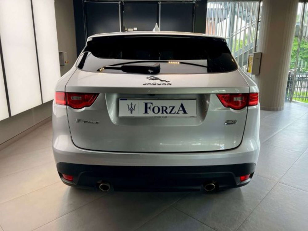 Jaguar F-Pace usata a Torino (7)