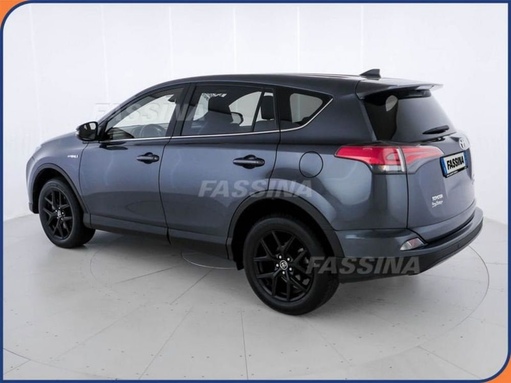 Toyota Rav4 usata a Milano (4)