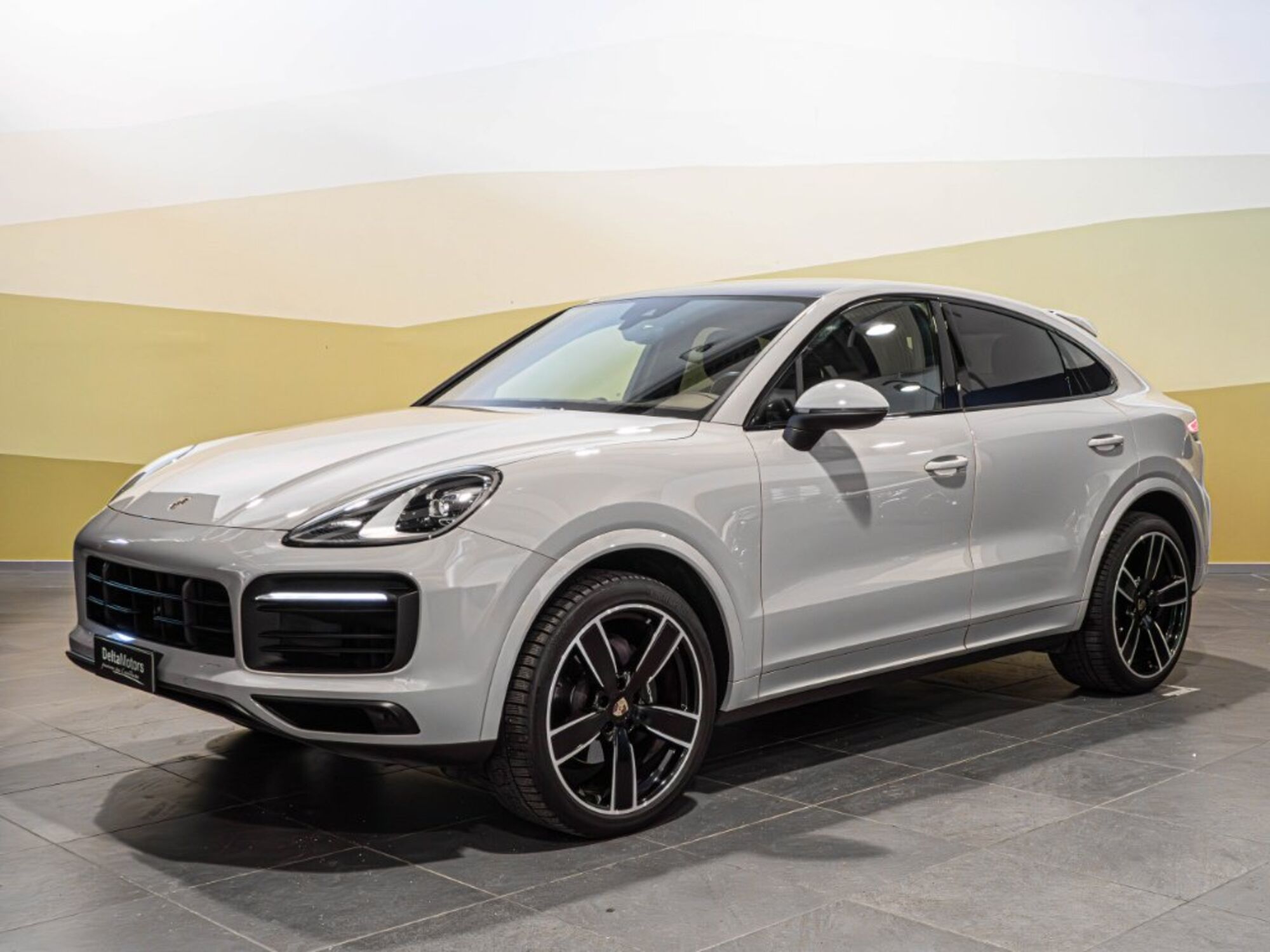 Porsche Cayenne Coup&eacute; 3.0 V6  del 2021 usata a Ancona