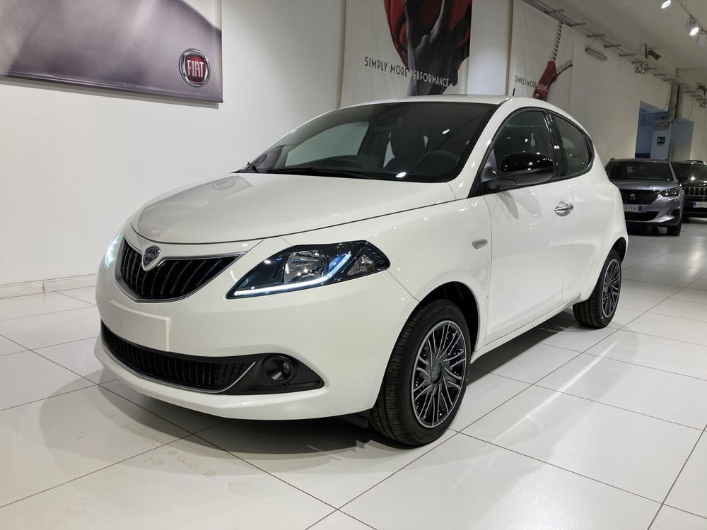 Lancia Ypsilon nuova a Parma