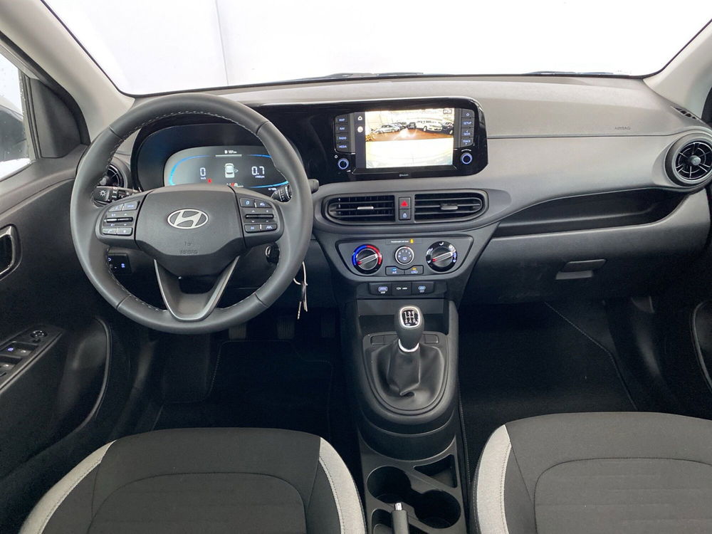 Hyundai i10 nuova a Lodi (8)