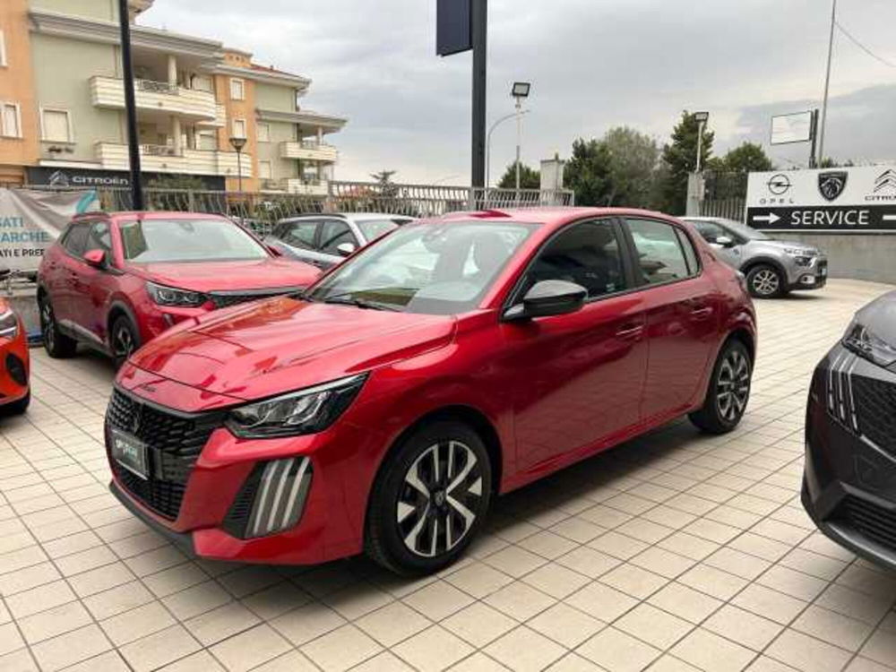 Peugeot 208 nuova a Vibo Valentia