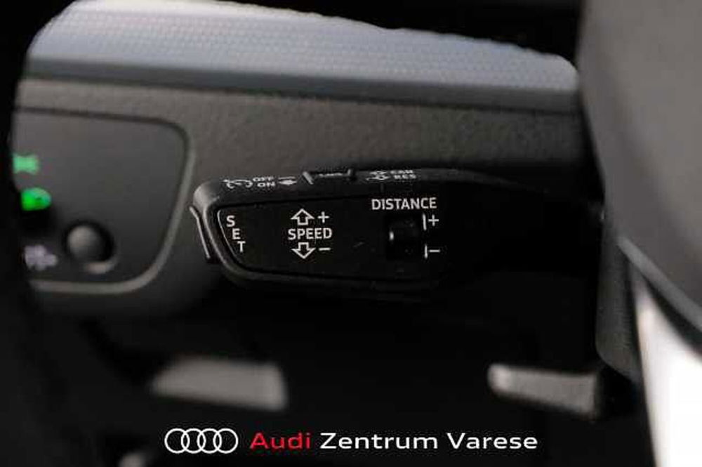 Audi Q5 Sportback nuova a Varese (12)