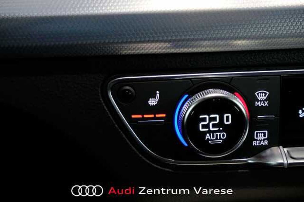 Audi Q5 Sportback nuova a Varese (15)