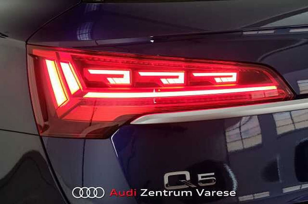 Audi Q5 Sportback nuova a Varese (6)