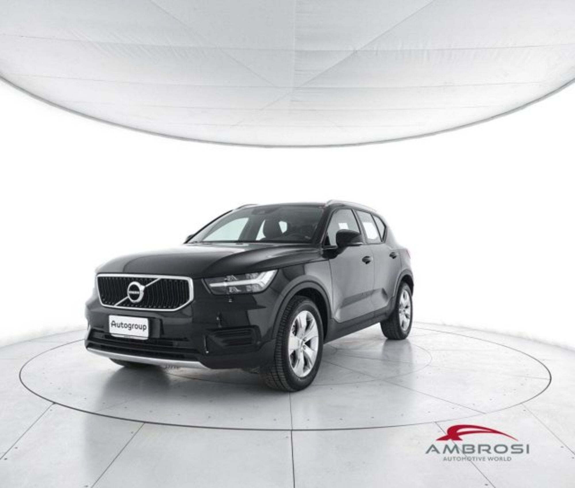 Volvo XC40 D3 AWD Geartronic Momentum  del 2018 usata a Corciano