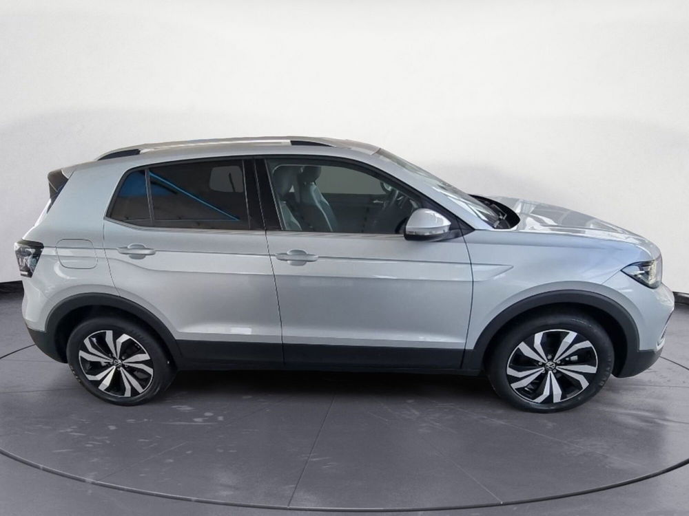 Volkswagen T-Cross nuova a Potenza (5)