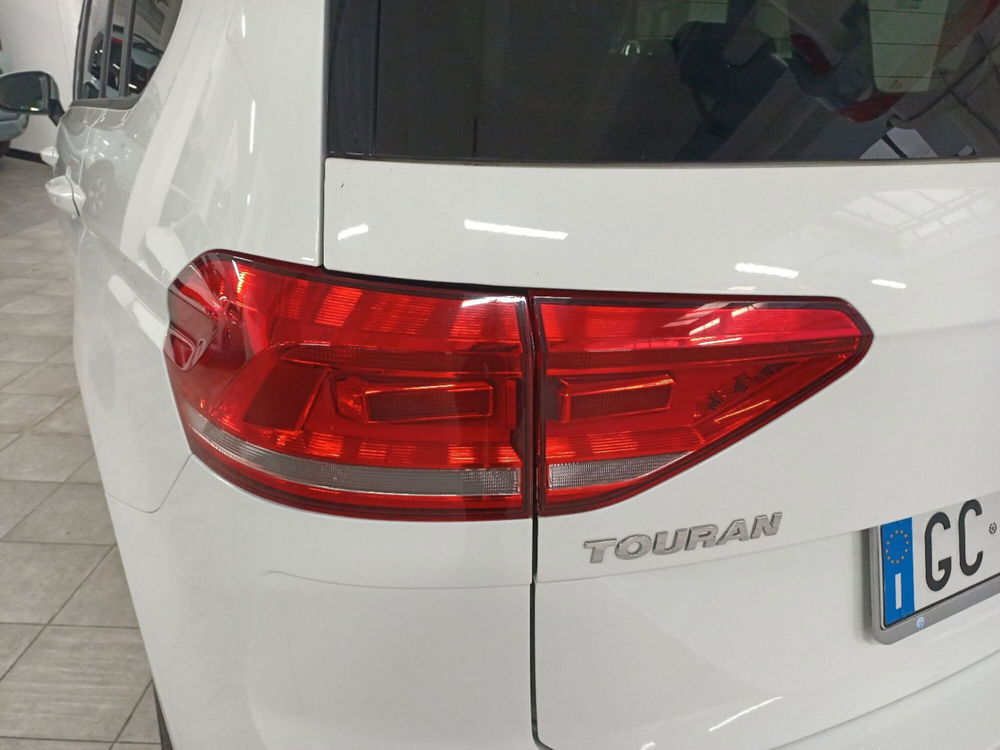 Volkswagen Touran usata a Genova (6)