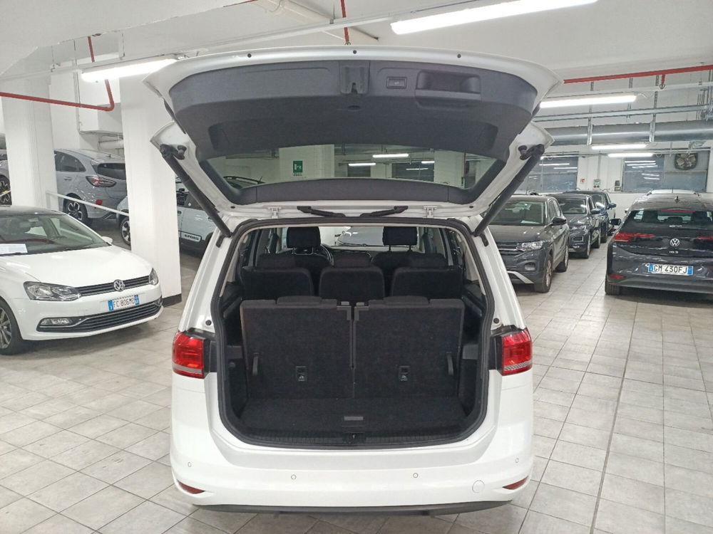 Volkswagen Touran usata a Genova (8)