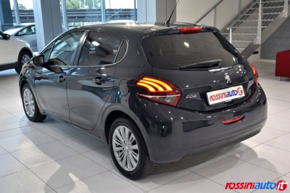 Peugeot 208 usata a Brescia (3)