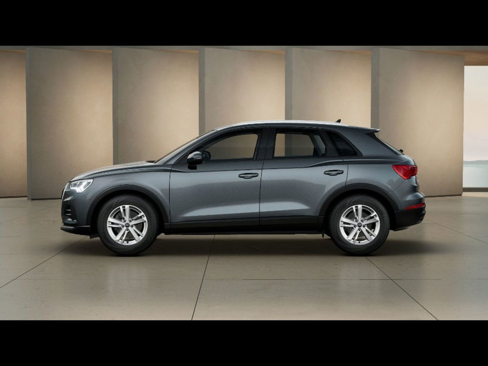 Audi Q3 nuova a Livorno (2)