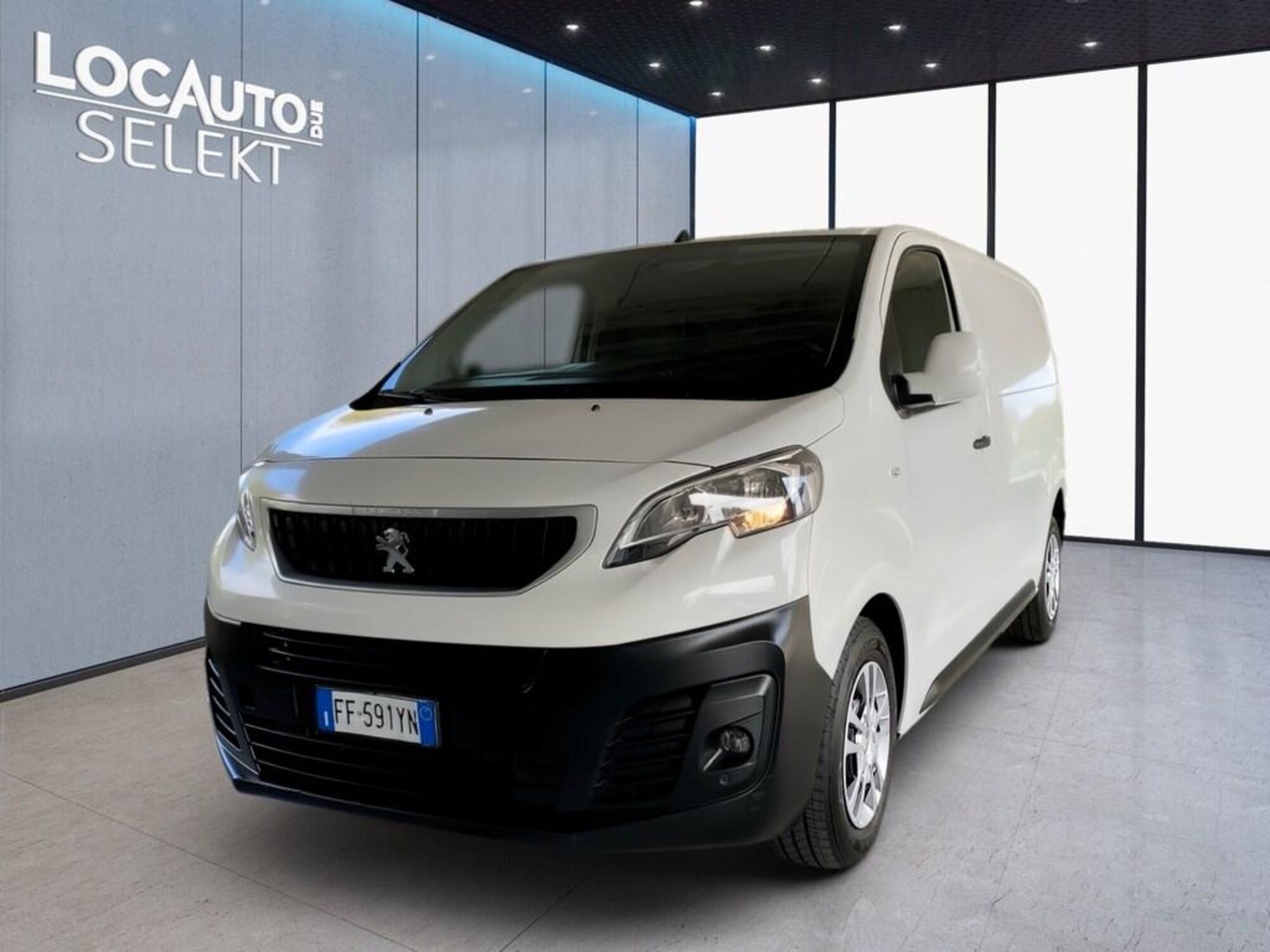 Peugeot Expert Furgone 2.0 BlueHDi 120 S&amp;S PC-TN Furgone Premium Compact  del 2016 usata a Torino