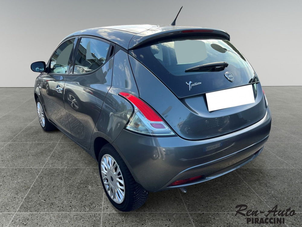 Lancia Ypsilon usata a Rimini (2)