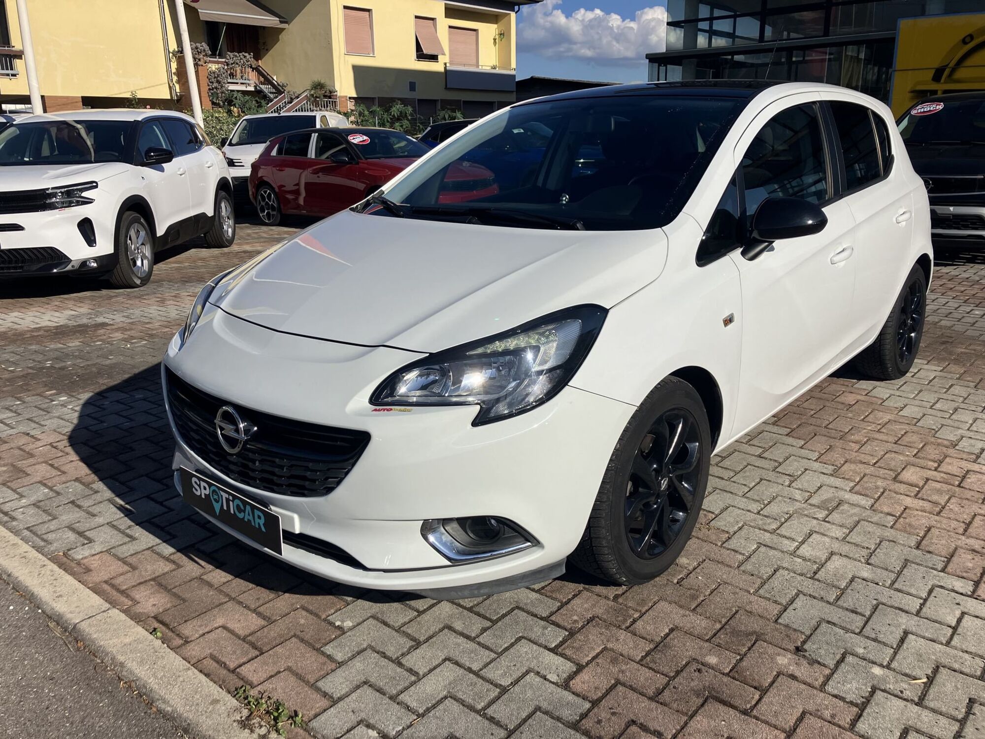 Opel Corsa 1.4 90CV GPL Tech 5 porte b-Color del 2015 usata a Lucca