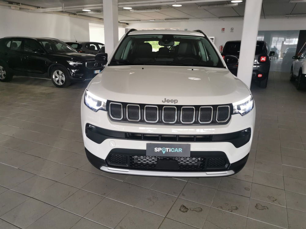 Jeep Compass nuova a Arezzo (4)