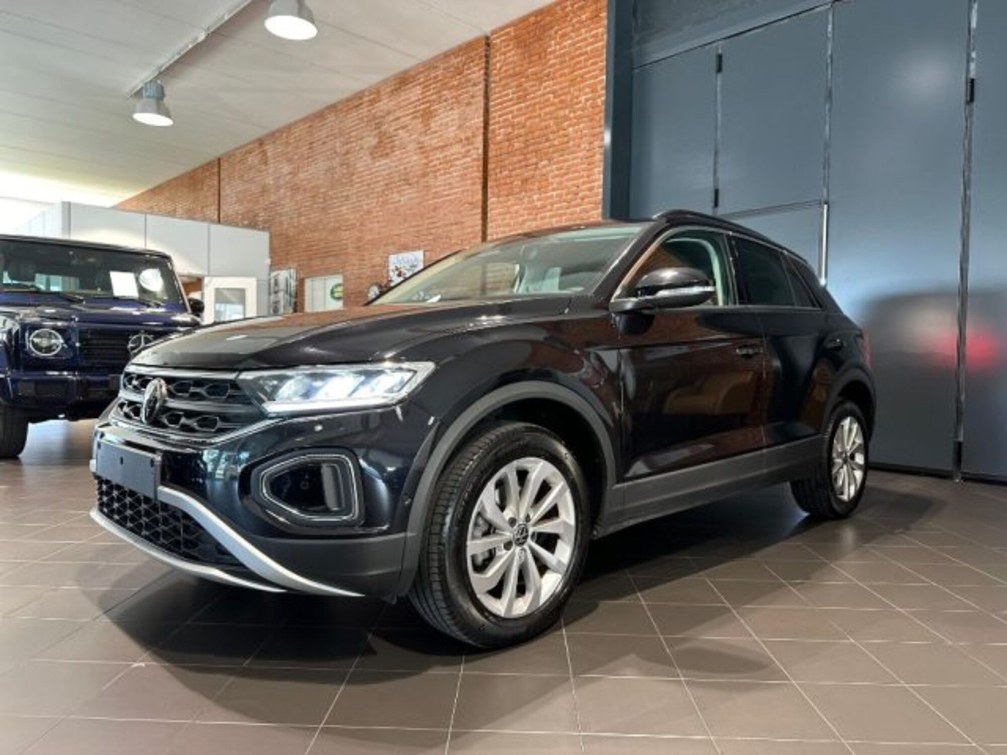 Volkswagen T-Roc 1.5 tsi Life dsg del 2023 usata a Imola