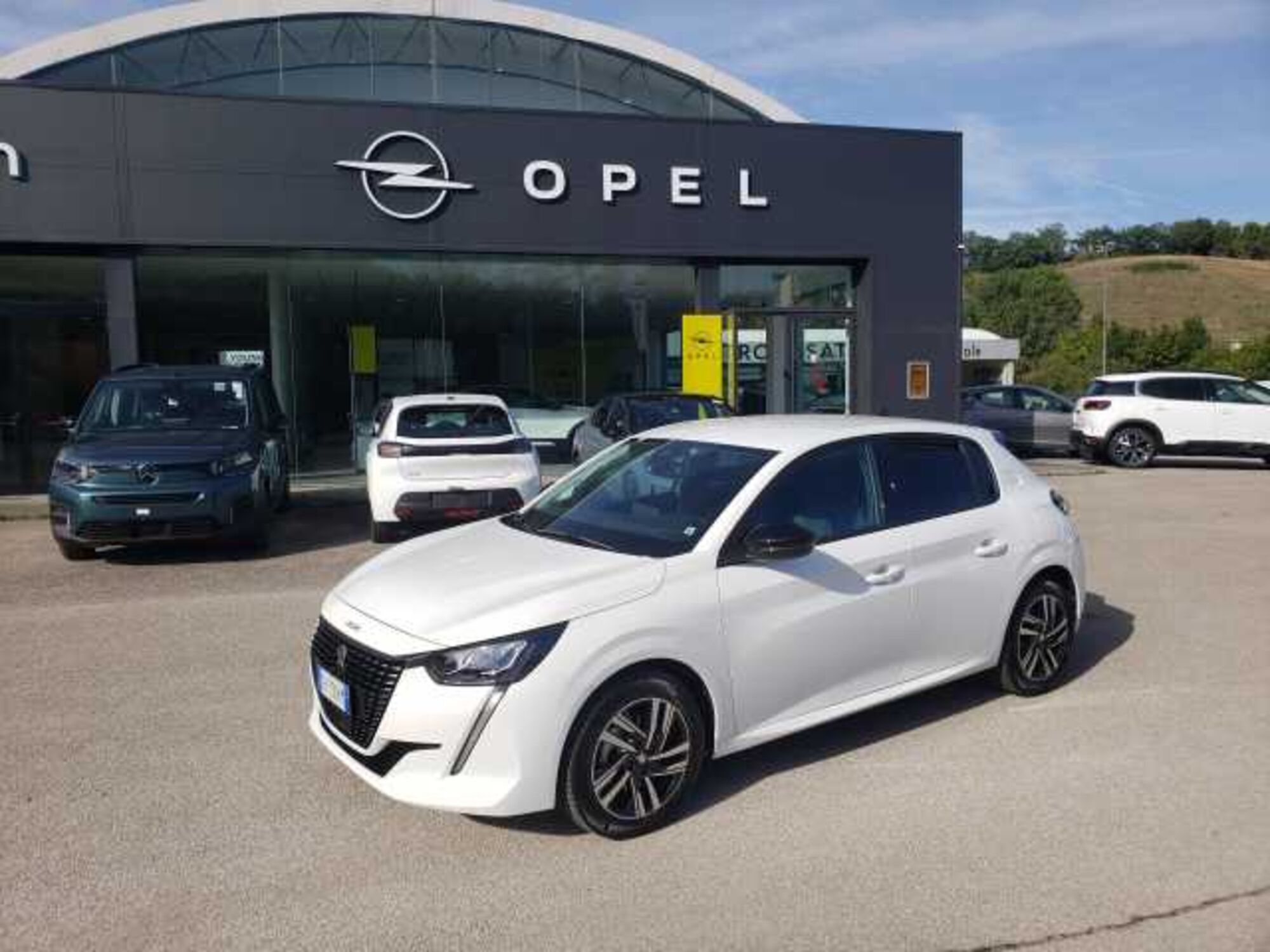 Peugeot 208 BlueHDi 100 Stop&amp;Start 5 porte Allure  del 2022 usata a Fano