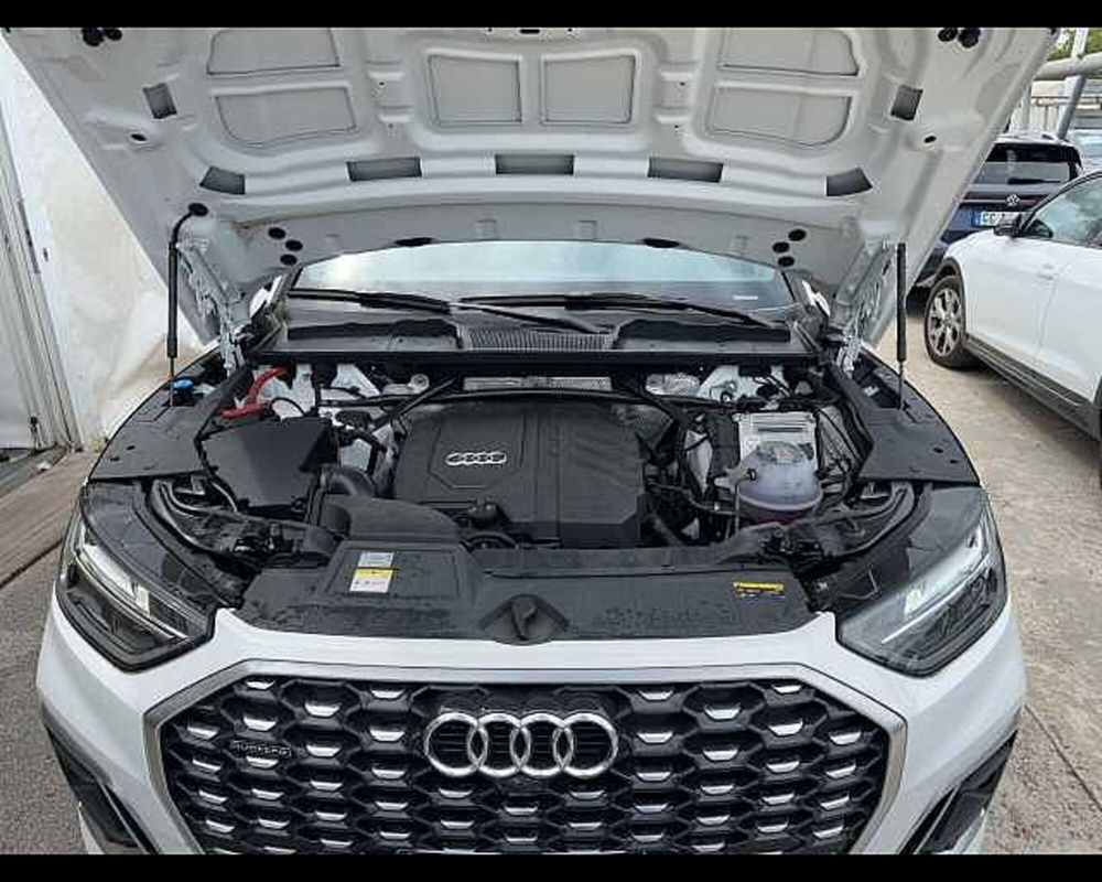 Audi Q5 Sportback nuova a Roma (19)