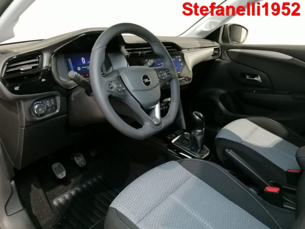 Opel Corsa nuova a Bologna (11)