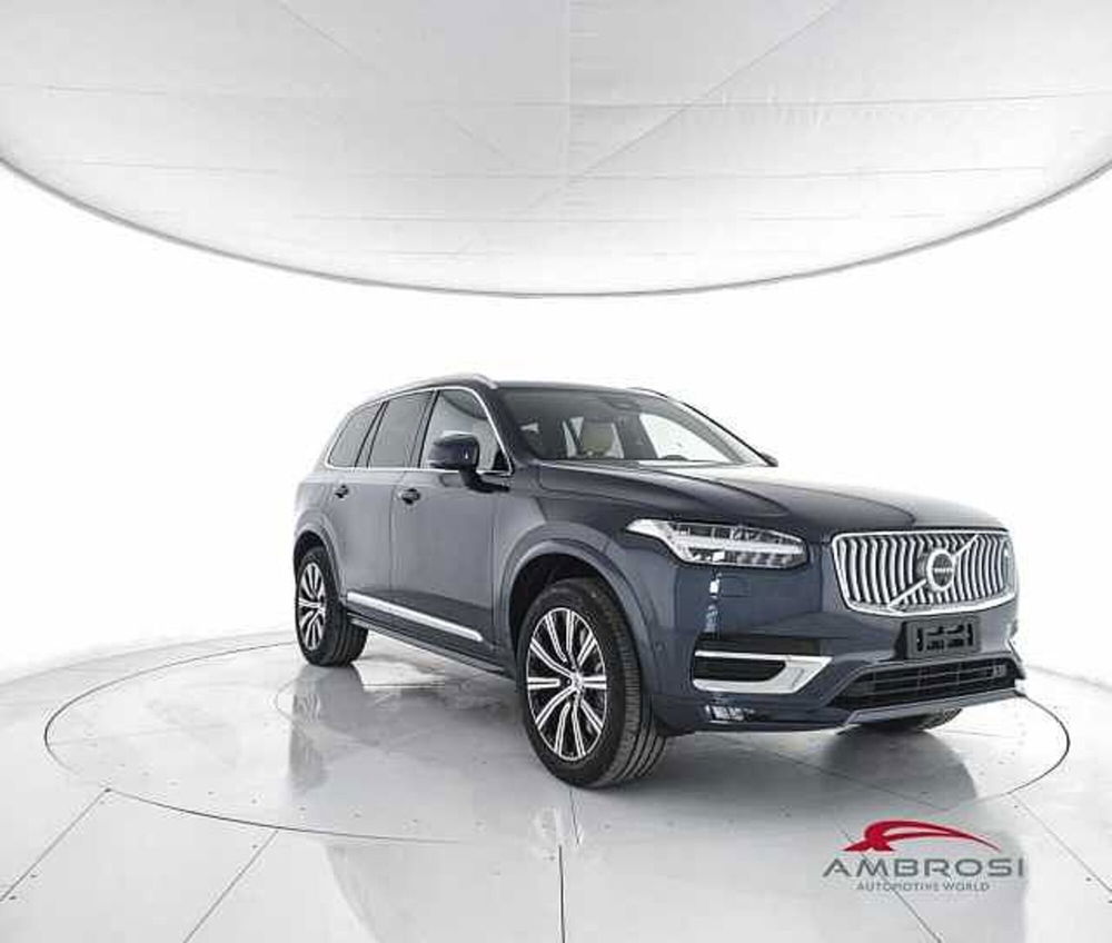 Volvo XC90 nuova a Perugia (2)