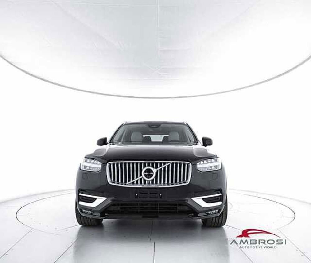 Volvo XC90 nuova a Perugia (5)