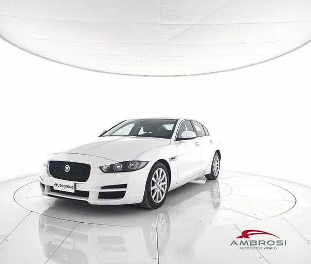 Jaguar XE usata a Viterbo