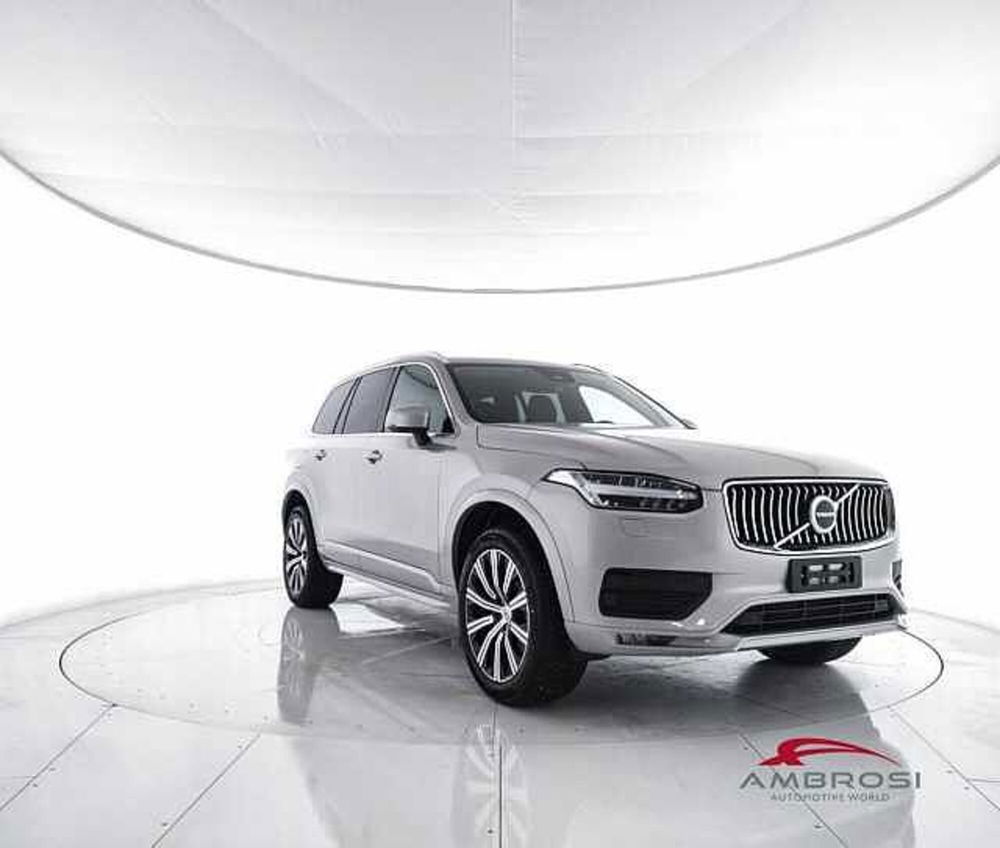 Volvo XC90 nuova a Viterbo (2)