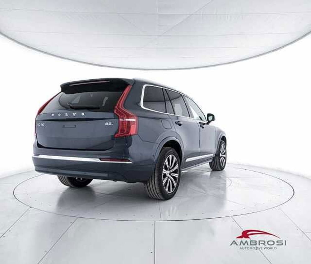 Volvo XC90 nuova a Viterbo (3)