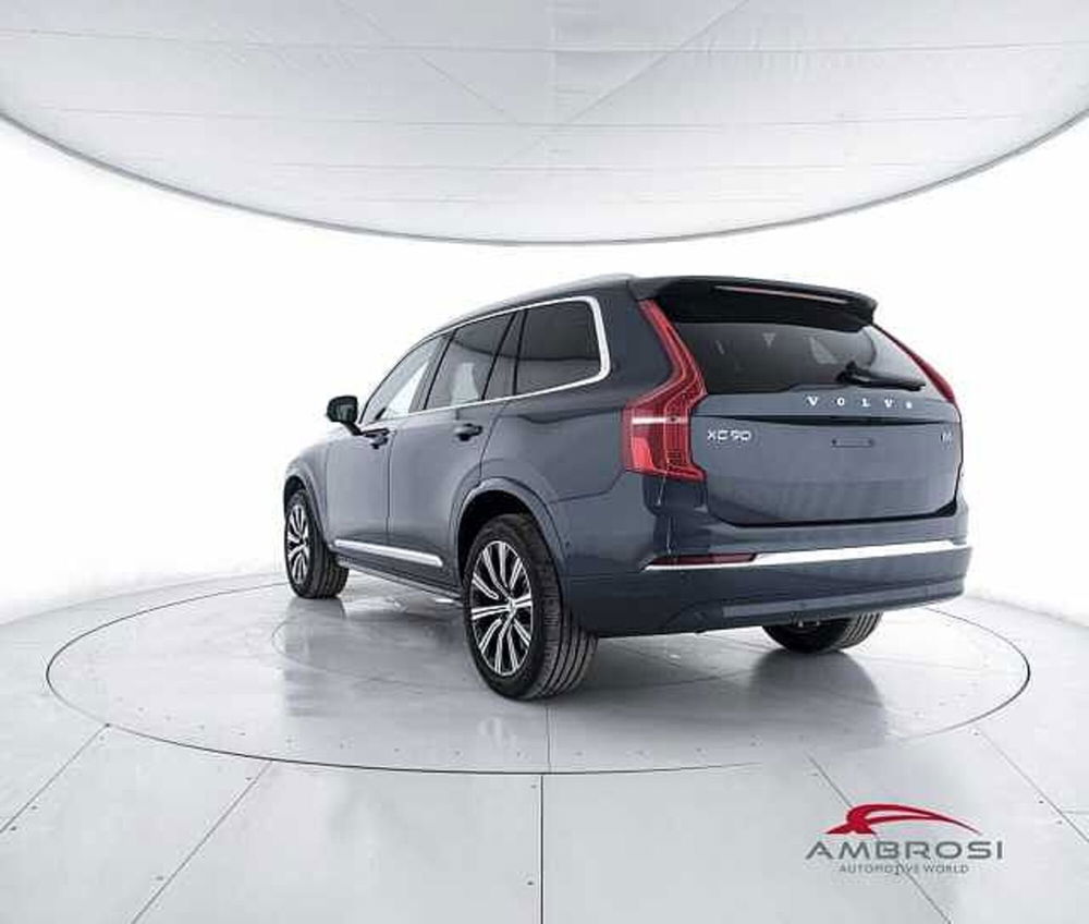 Volvo XC90 nuova a Viterbo (4)