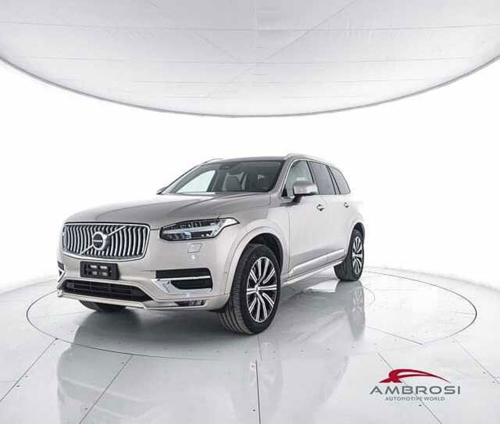 Volvo XC90 nuova a Viterbo