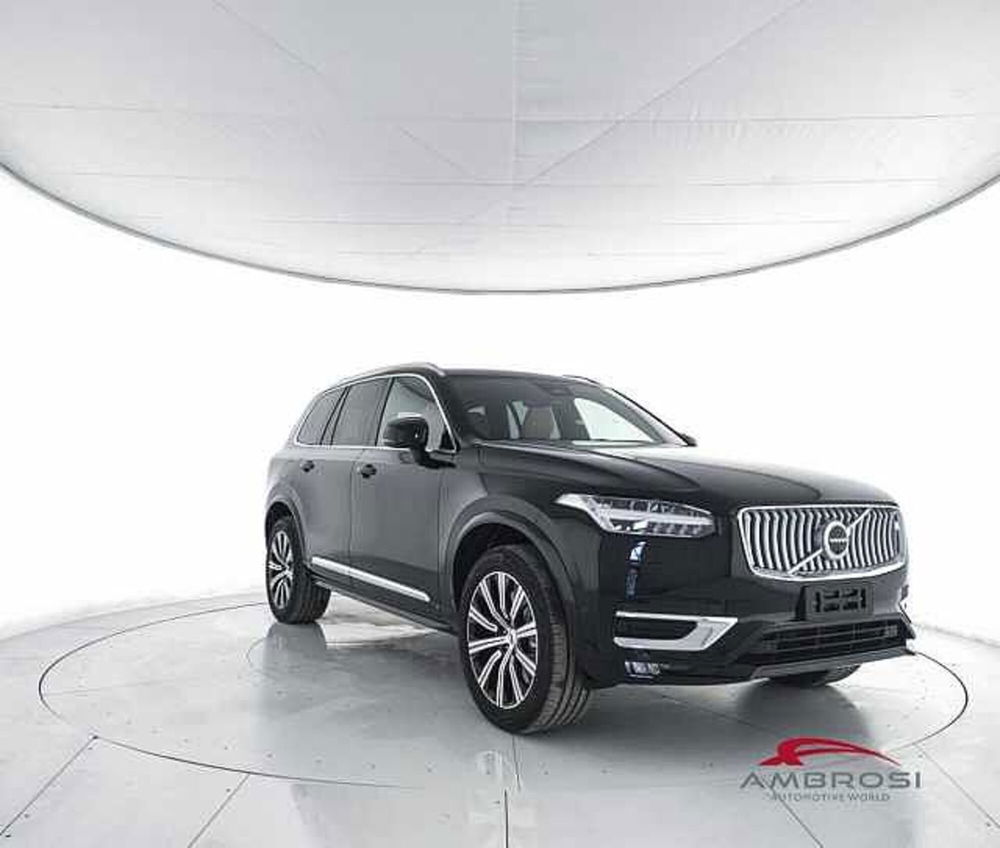 Volvo XC90 nuova a Viterbo (2)