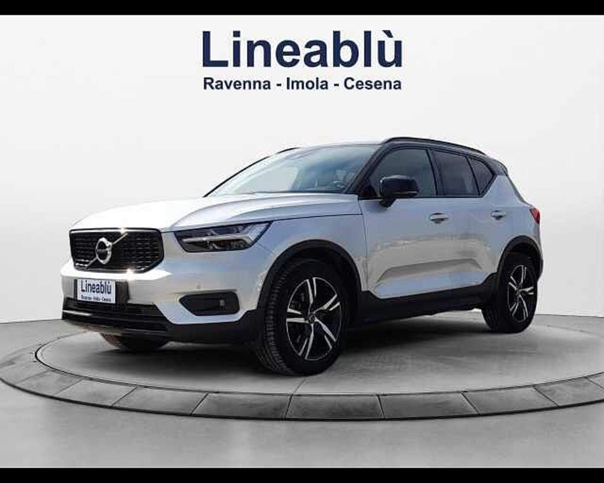 Volvo XC40 D4 AWD Geartronic R-design  del 2018 usata a Ravenna