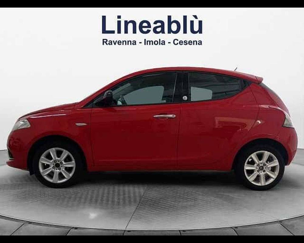 Lancia Ypsilon usata a Ravenna (2)