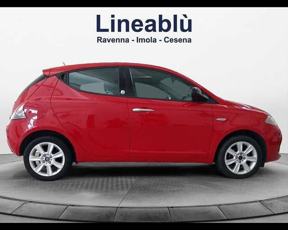 Lancia Ypsilon usata a Ravenna (6)