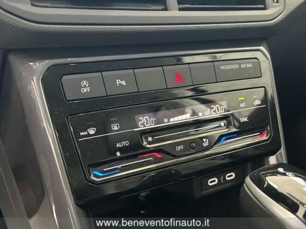 Volkswagen T-Cross usata a Avellino (17)