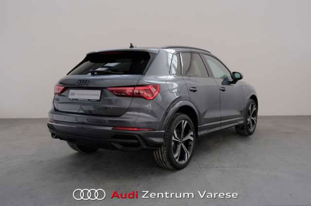 Audi Q3 Sportback nuova a Varese (5)