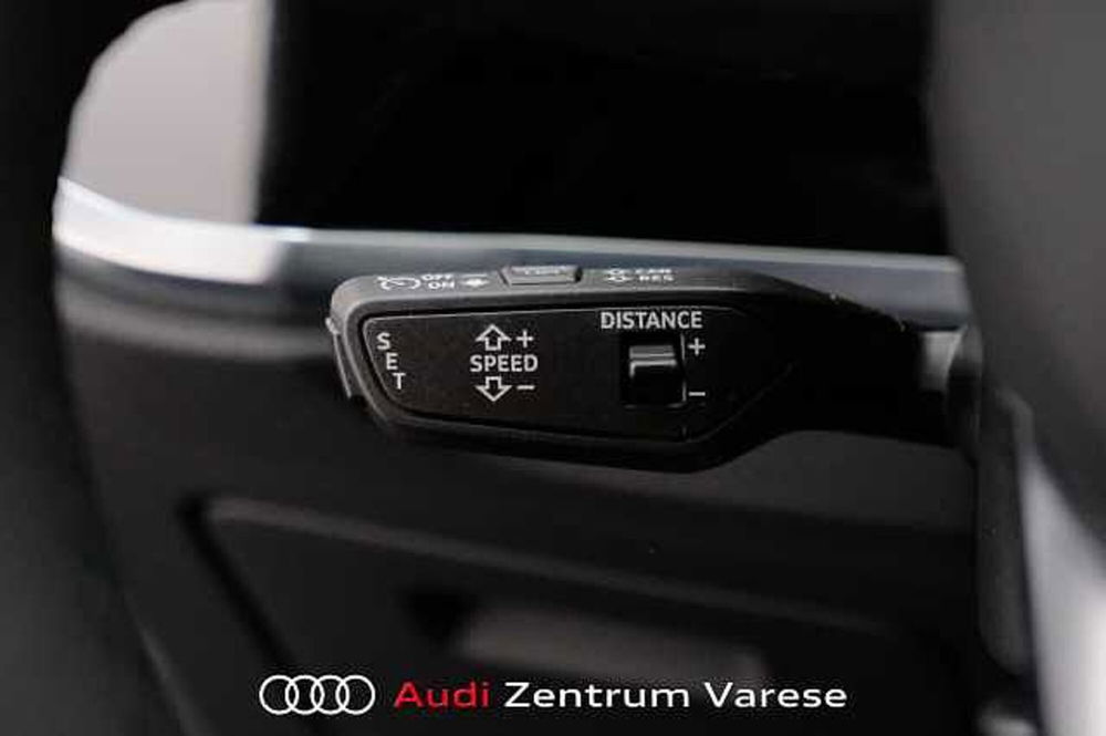 Audi Q3 Sportback nuova a Varese (12)