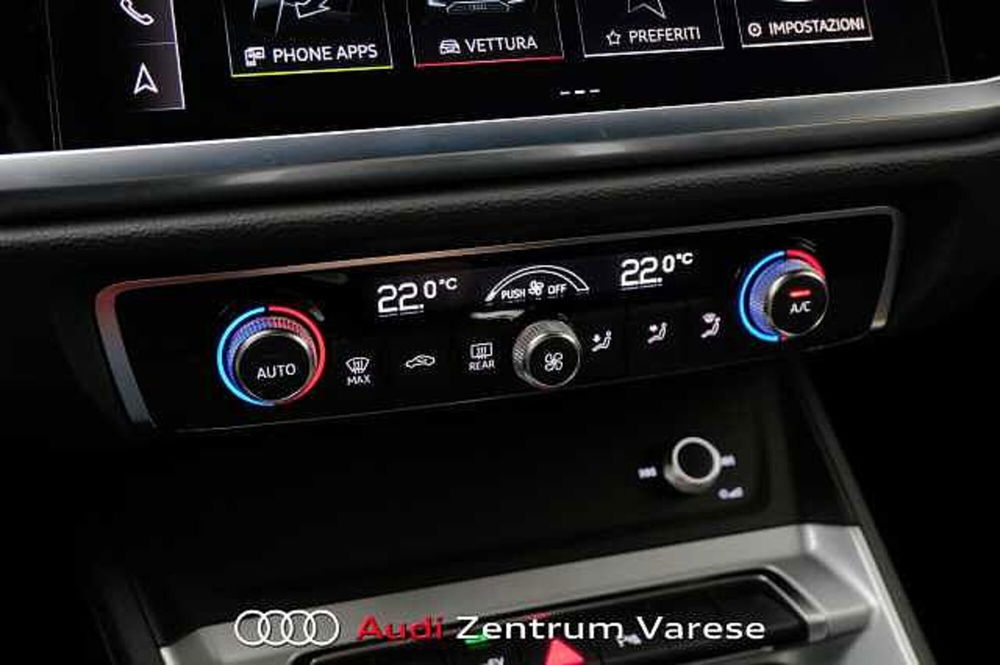 Audi Q3 Sportback nuova a Varese (14)