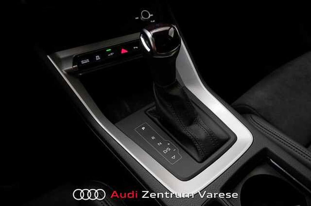 Audi Q3 Sportback nuova a Varese (15)