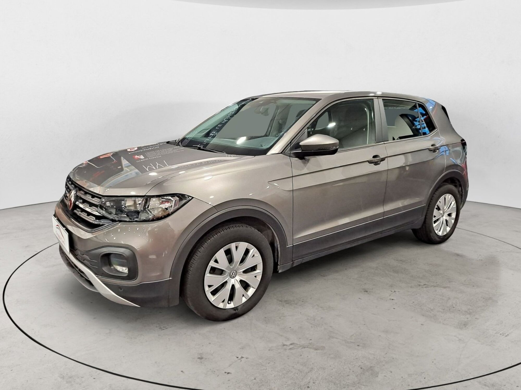 Volkswagen T-Cross 1.0 TSI Urban BMT del 2020 usata a Genzano di Roma