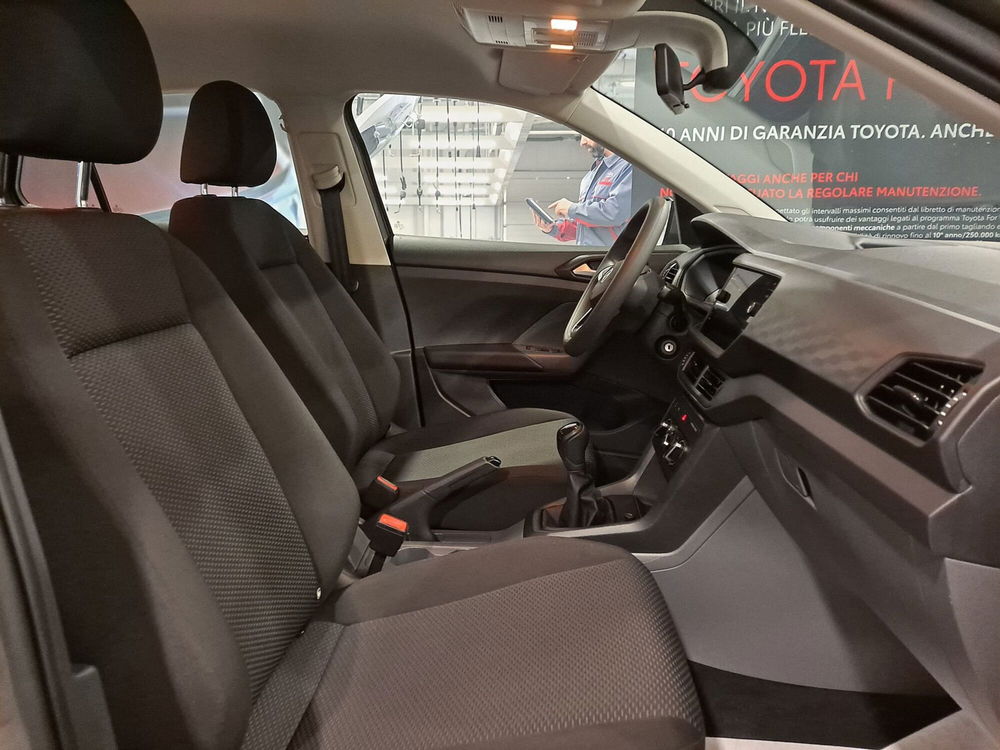 Volkswagen T-Cross usata a Roma (6)