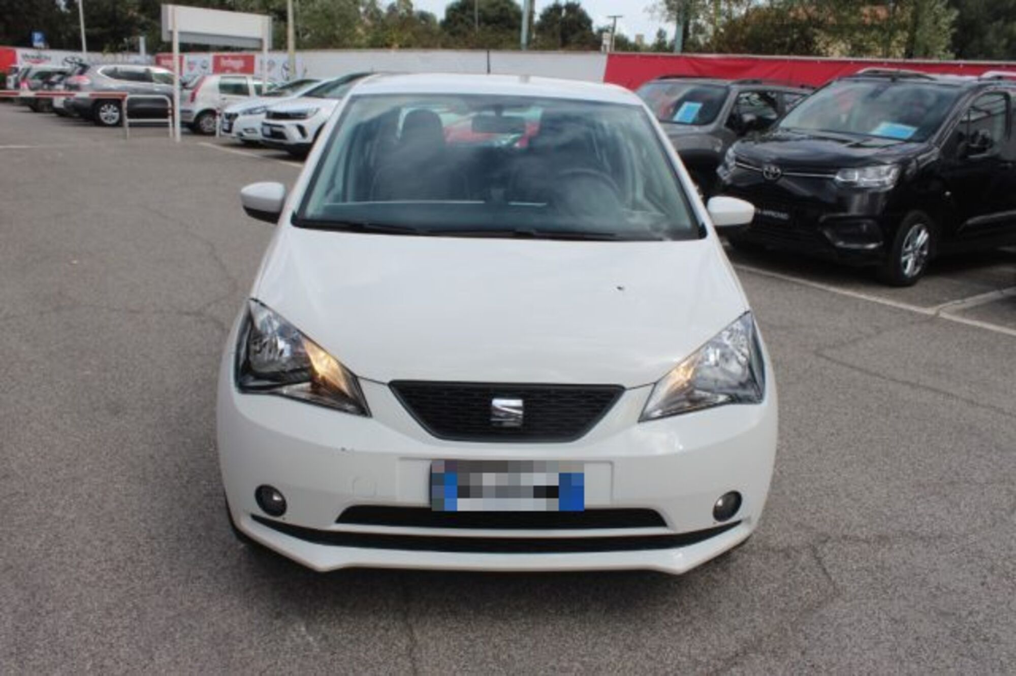 SEAT Mii 1.0 ASG 5 porte Chic  del 2018 usata a Roma